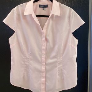 Jones New York Light Pink Poplin Cropped Short sleeve shirt